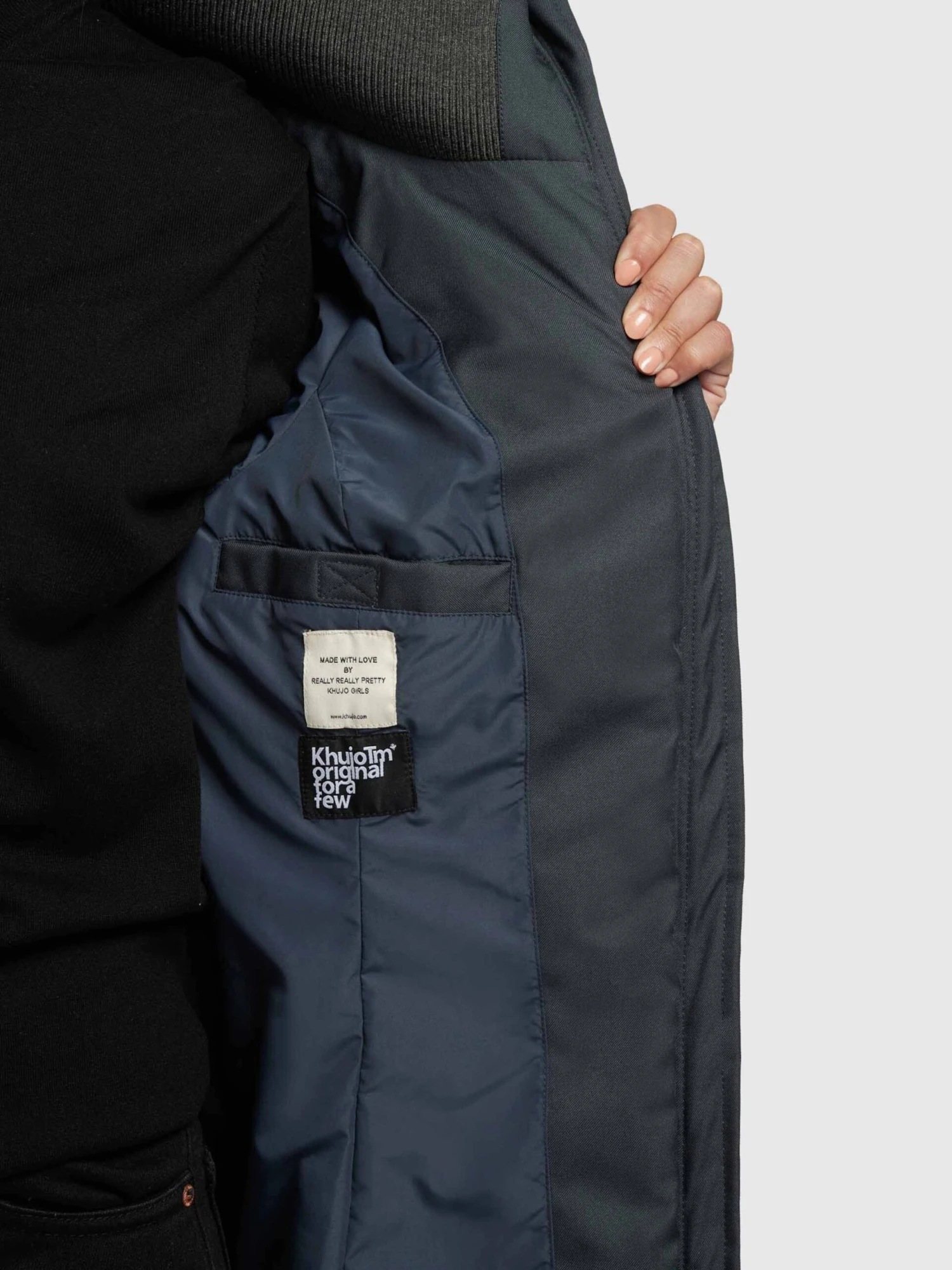 Khujo Manteaux Dhiver Manteau D’hiver Aribay Femme Bleu Nuit 10 Khujo Manteaux Dhiver Manteau D’hiver Aribay Femme Bleu Nuit - Image 8