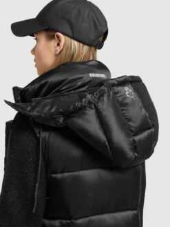 Khujo Vestes Sans Manches Gilet Tourin Femme Noir -Khujo 0c2adb6113afb417be072dbdb1b4be5f