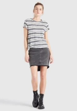 Khujo T-shirts T-shirt MATAMA Femme Marine / Blanc -Khujo 4bcdecd24d472913af4c1fad5c2fc957