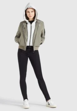 Khujo Vestes Dhiver Veste D’hiver LARIFA Femme Kaki -Khujo 54ce2895f5f2b5ffc30f43c77204c30e