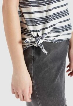 Khujo T-shirts T-shirt MATAMA Femme Marine / Blanc -Khujo 614cdf6ac25aad2b7f9f5337115722b5