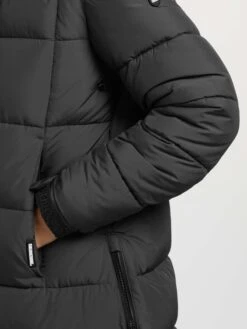 Khujo Manteaux Dhiver Manteau D’hiver Youma Femme Noir 17 Khujo Manteaux Dhiver Manteau D’hiver Youma Femme Noir -Khujo 7bd3709d0a60bc5c41467593735fdd53