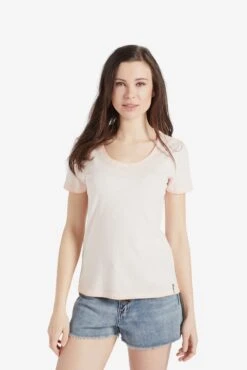 Khujo T-shirts T-shirt Pergola Femme Rose -Khujo 9fe050fe339c04233873fab856ae3110