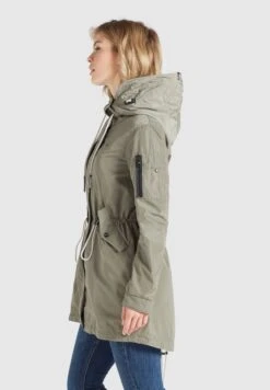 Khujo Parkas Parka Mi-saison CATHARINA Femme Kaki -Khujo ac6c95b97726a3cfacb4c2a02a89cacf