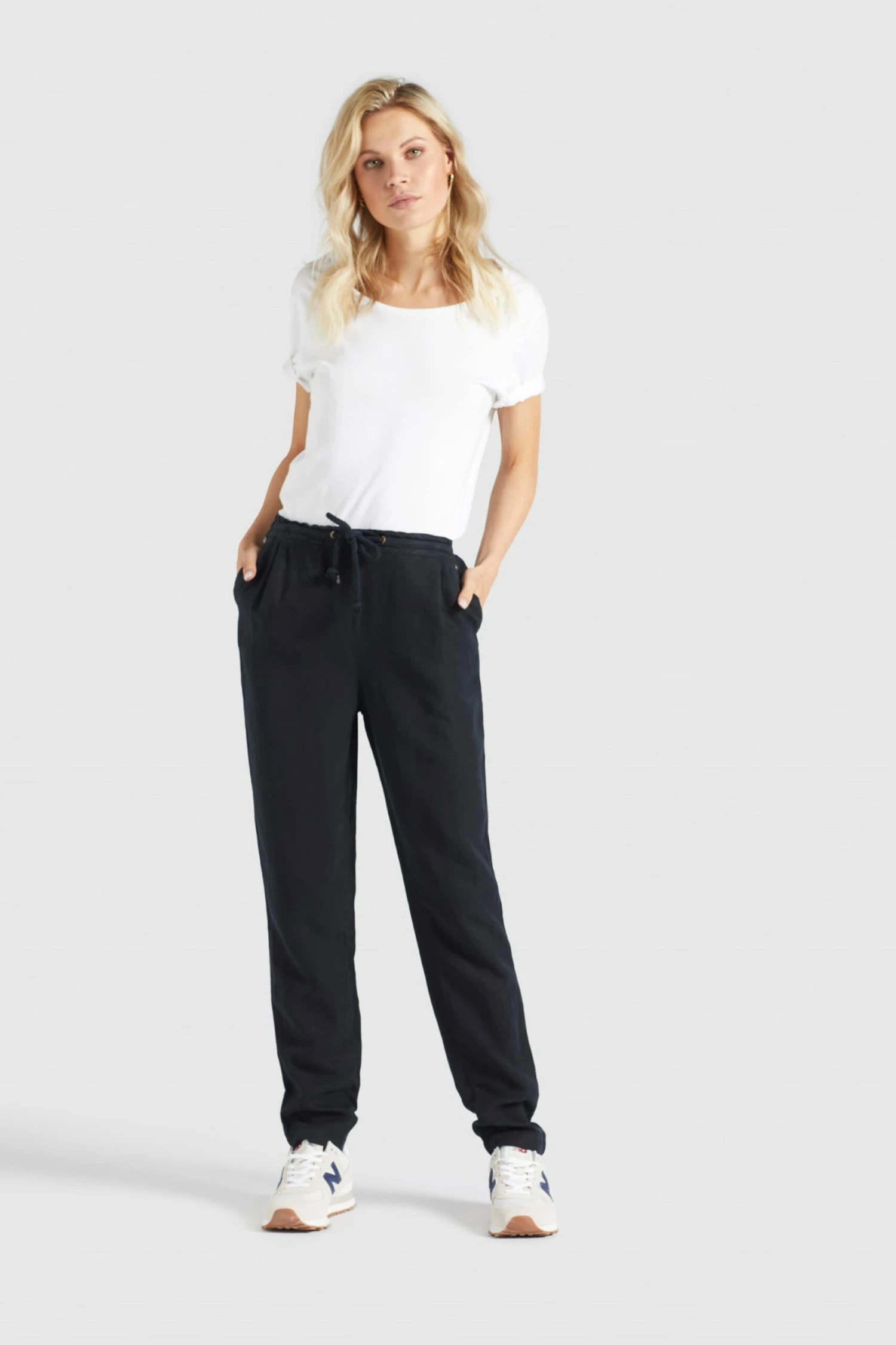 Khujo Pantalons En Toile Regular Pantalon Svetjana Femme Gris Foncé 5 Khujo Pantalons En Toile Regular Pantalon Svetjana Femme Gris Foncé - Image 3