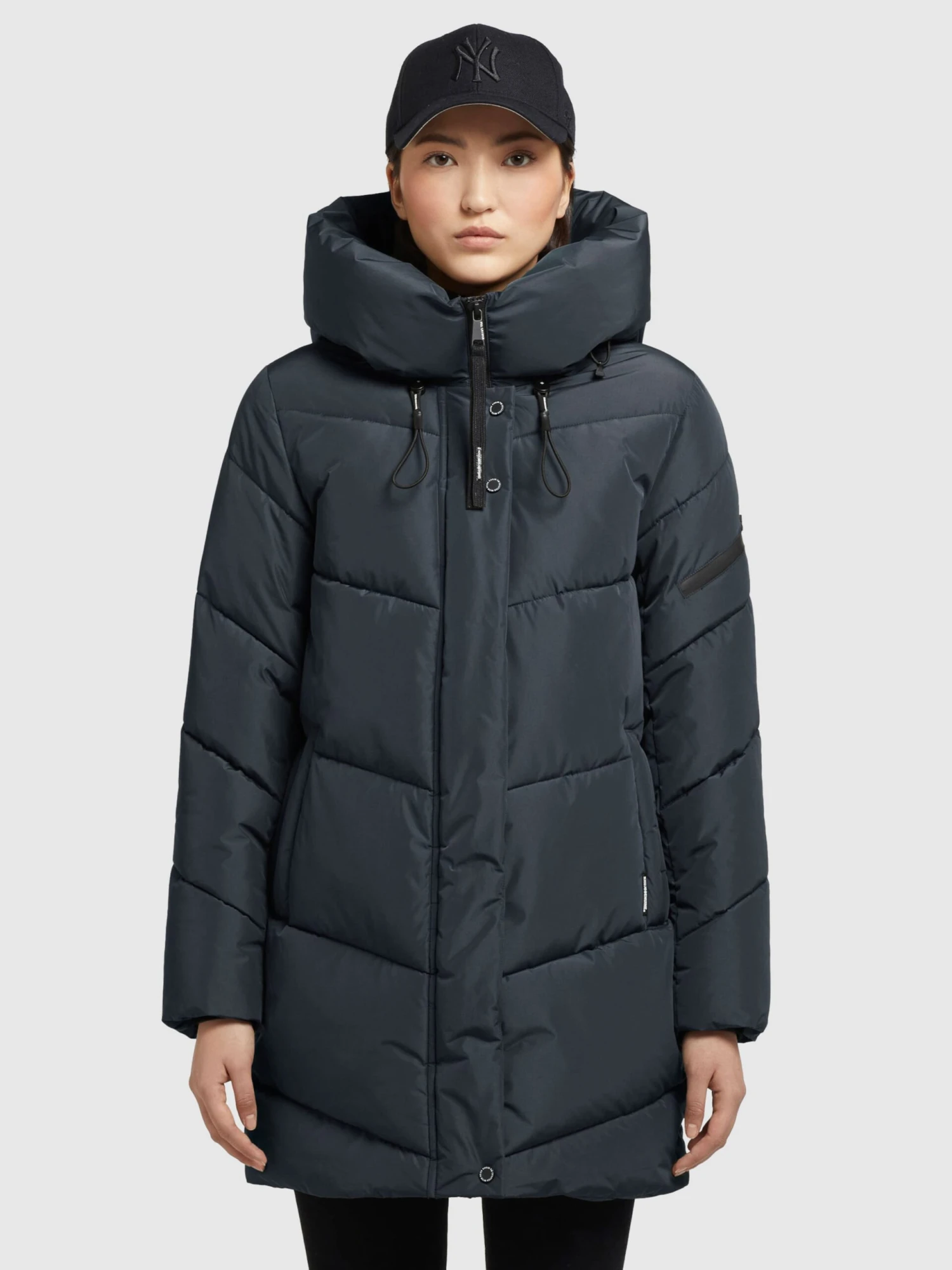 Khujo Vestes Dhiver Veste D’hiver Jordis 4 Femme Bleu Foncé 4 Khujo Vestes Dhiver Veste D’hiver Jordis 4 Femme Bleu Foncé - Image 2